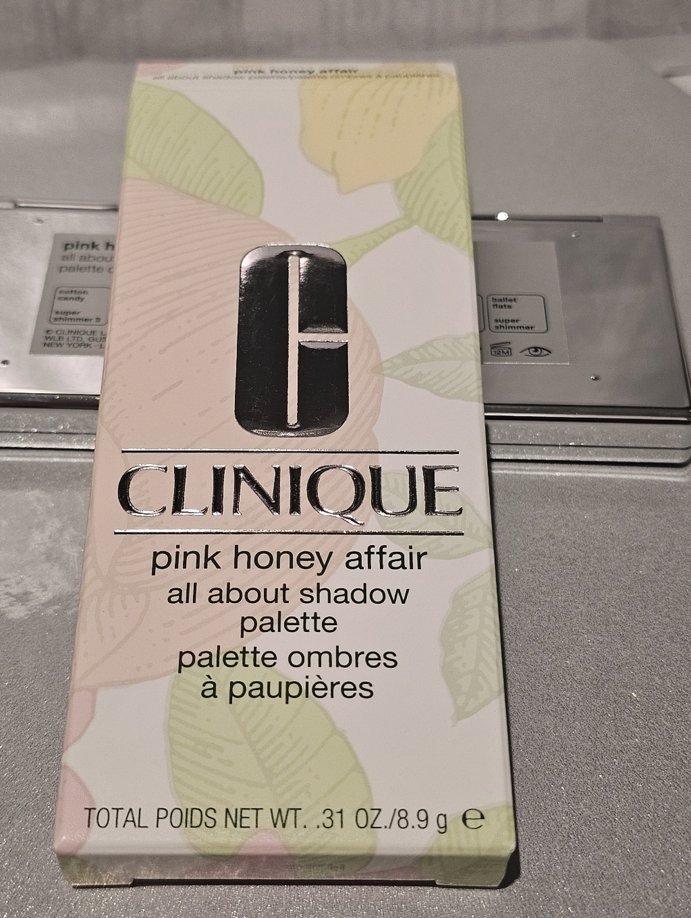 Pink Honey Affair - Clinique All About Shadow Palette, 0.31oz/8.9g, New In Box - Picture 4 of 7